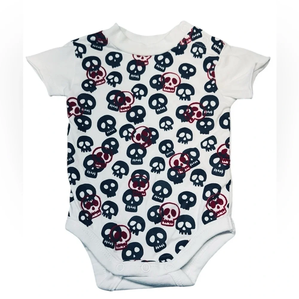 💀 Amy Coe “Bad Boy” Skull Print Baby Bodysuit – Newborn Size 🍼